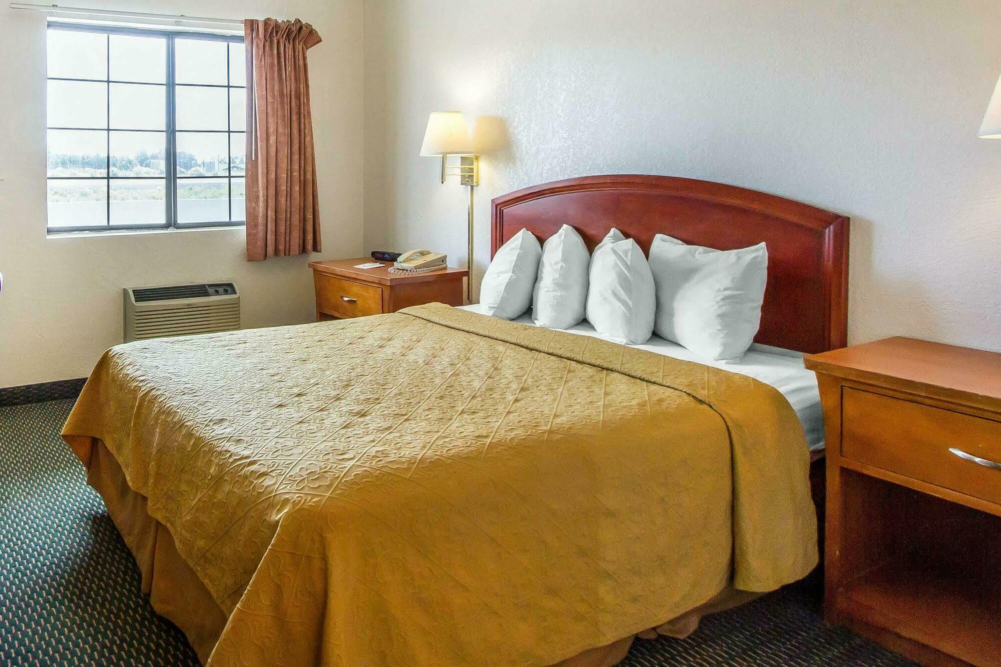 Quality Inn Flagstaff East I-40 Exteriér fotografie