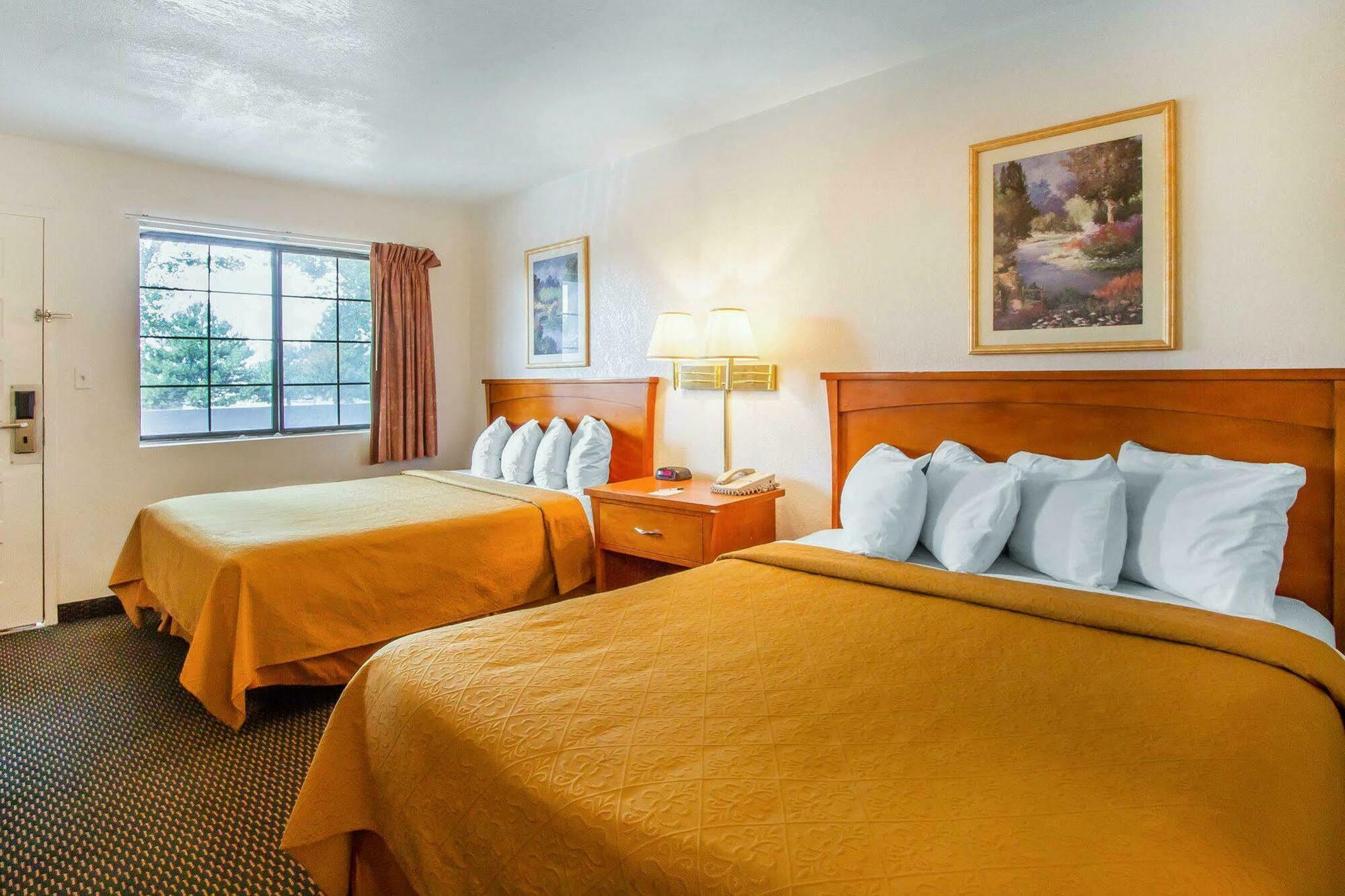 Quality Inn Flagstaff East I-40 Exteriér fotografie