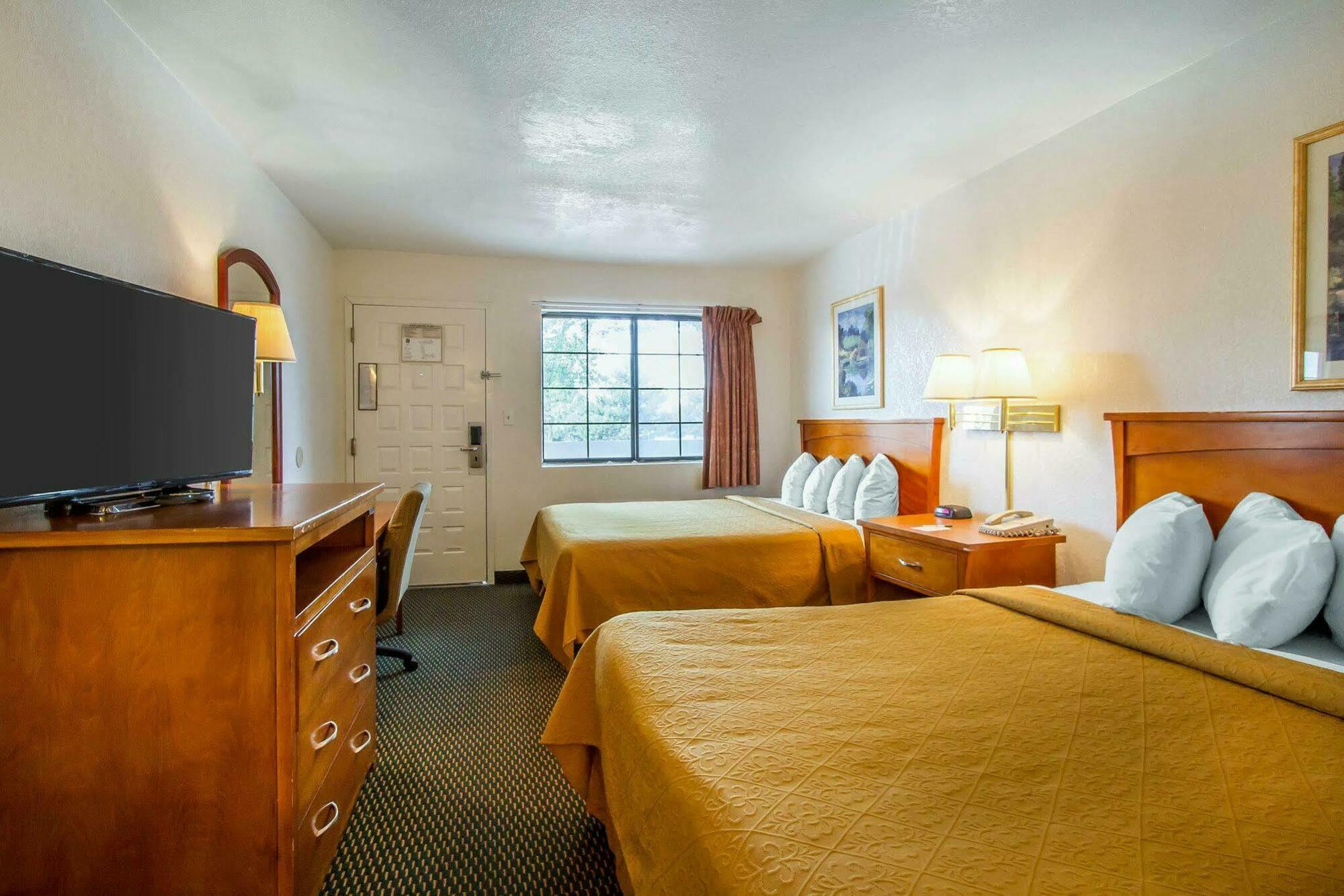 Quality Inn Flagstaff East I-40 Exteriér fotografie